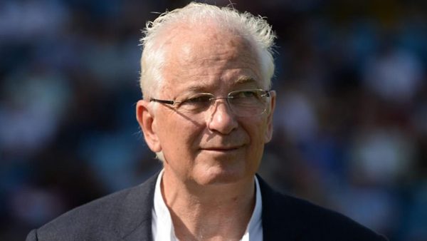 david-gower-says-he-would-love-to-return-to-working-for-test-match-special.Click to read full article.