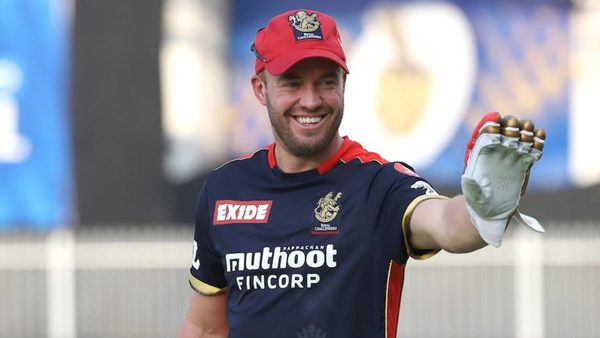 thank-you-ab-tributes-pour-in-for-the-best-player-of-our-times-as-de-villiers-retires.Click to read full article.