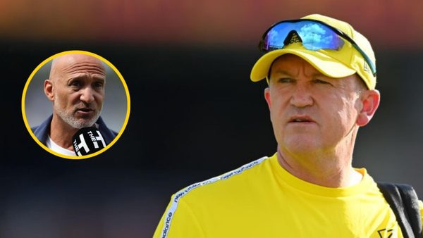 mark-butcher-i-dont-see-how-andy-flower-can-coach-england-and-rcb-together.Click to read full article.
