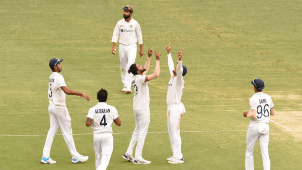 he-told-me-to-make-india-proud-siraj-opens-up-on-the-struggles-of-staying-back-and-playing-in-australia-after-his-fathers-demise.Click to read full article.