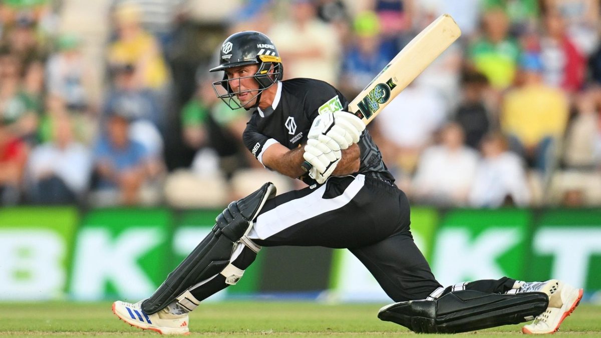 Wayne Madsen batting during the Hundred 2024
