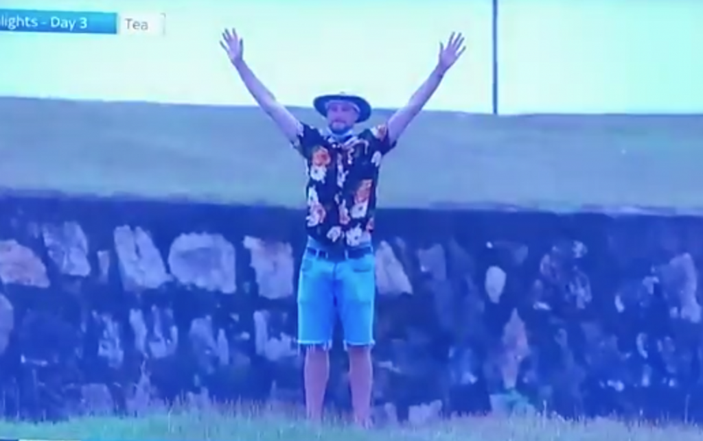 Watch: Root acknowledges lone England fan in Sri Lanka upon reaching double-century