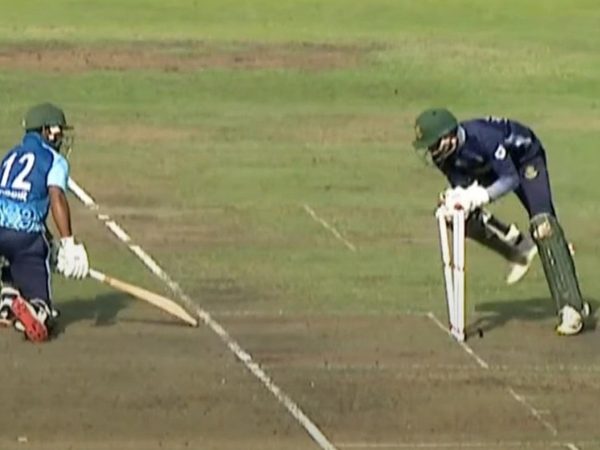 bcb-to-investigate-potential-match-fixing-after-bizarre-stumping-decides-dhaka-premier-league-game.Click to read full article.
