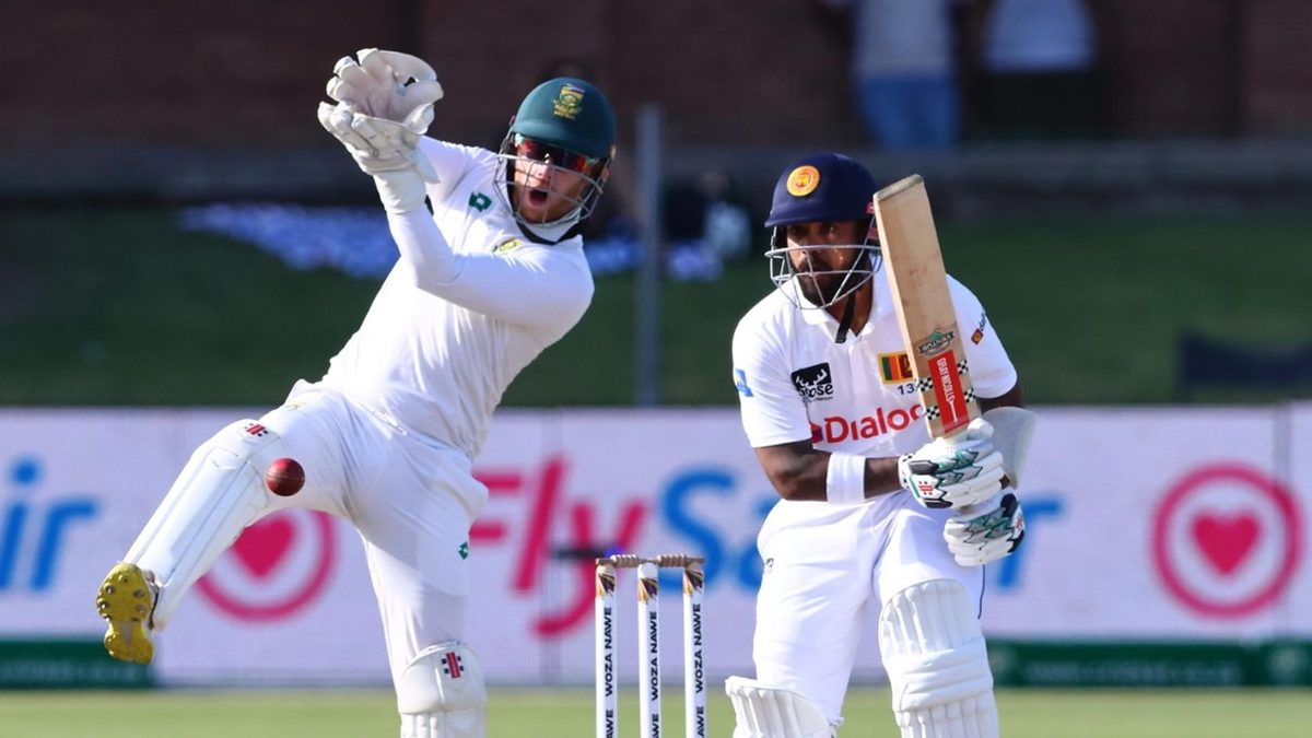 Sri Lanka's Kusal Mendis and South Africa's Kyle Verreyne react after the former plays a shot in the Test between the sides