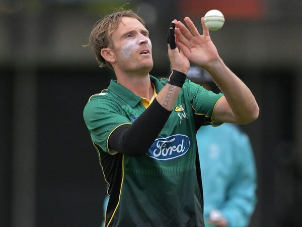 who-is-jayden-lennox-new-zealand-spinner-making-international-debut-against-india.Click to read full article.