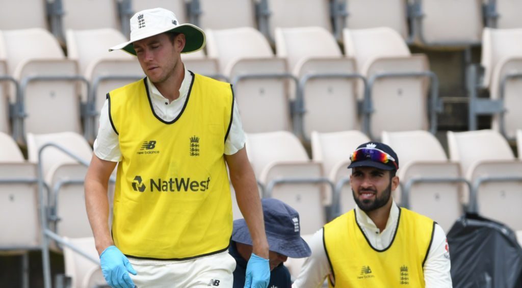 Stuart Broad considered retirement after being dropped for first Test