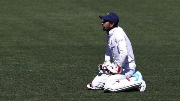 journalist-boria-majumdar-set-to-slap-defamation-notice-after-claiming-wriddhiman-saha-doctored-chat-screenshots.Click to read full article.