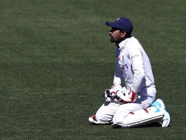 journalist-boria-majumdar-set-to-slap-defamation-notice-after-claiming-wriddhiman-saha-doctored-chat-screenshots.Click to read full article.