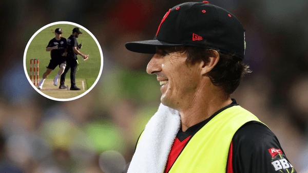 brad-hogg-umpire-is-at-fault-too-in-tom-curran-incident-bbl-2023-24.Click to read full article.