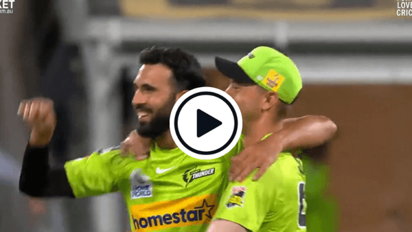 watch-four-wickets-in-11-balls-saqib-mahmood-provides-timely-reminder-of-his-credentials-on-breathtaking-bbl-debut-spell.Click to read full article.