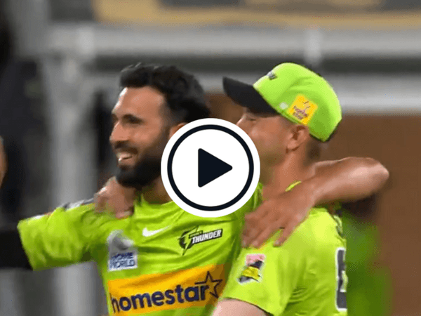 watch-four-wickets-in-11-balls-saqib-mahmood-provides-timely-reminder-of-his-credentials-on-breathtaking-bbl-debut-spell.Click to read full article.