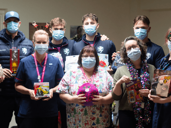 somerset-ccc-players-staff-take-part-annual-christmas-childrens-ward-visit.Click to read full article.