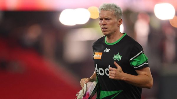 explained-how-a-legends-tournament-in-india-reportedly-led-to-former-australia-seamer-peter-siddle-losing-county-deal.Click to read full article.