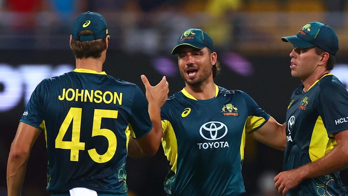 Australia beat Pakistan in the first T20I of the series at the Gabba in a rain-reduced match