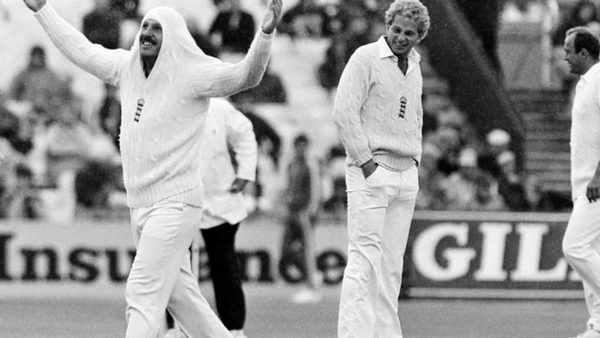 when-ian-botham-forgot-his-bat.Click to read full article.