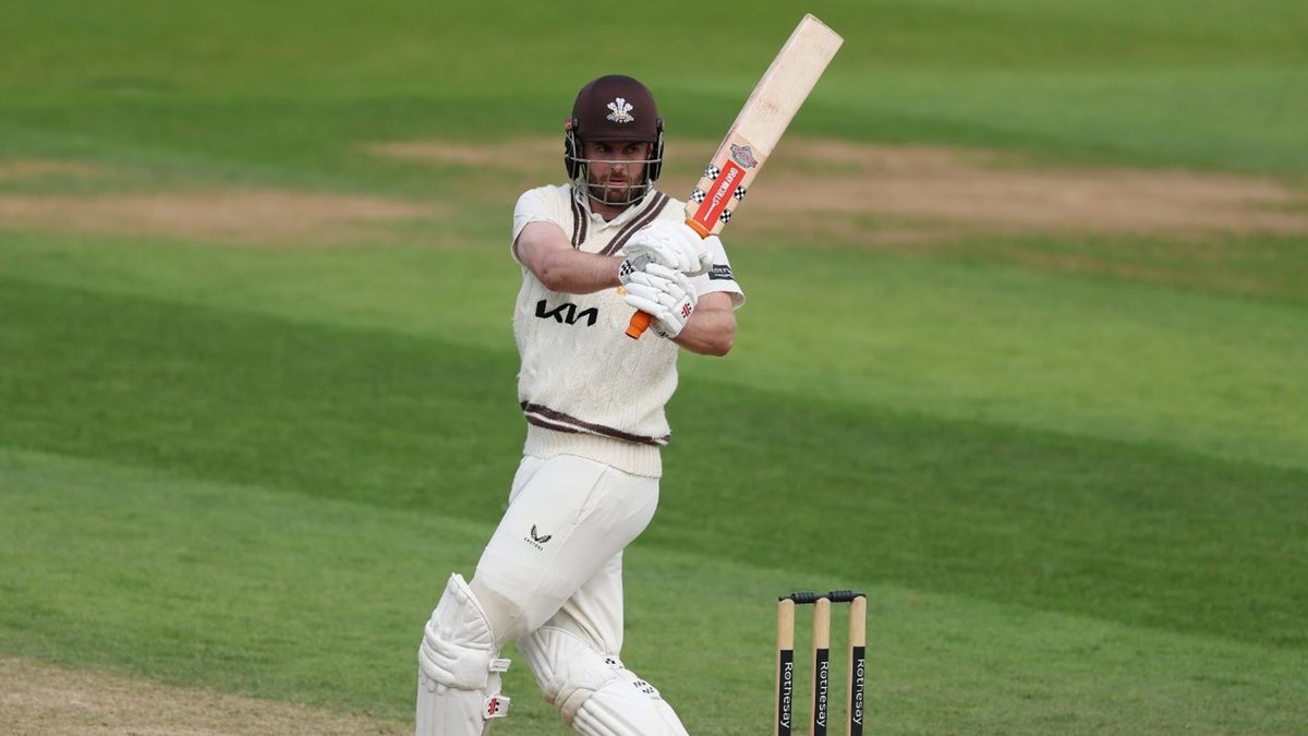 Dom Sibley hits hundred for Surrey in County Championship