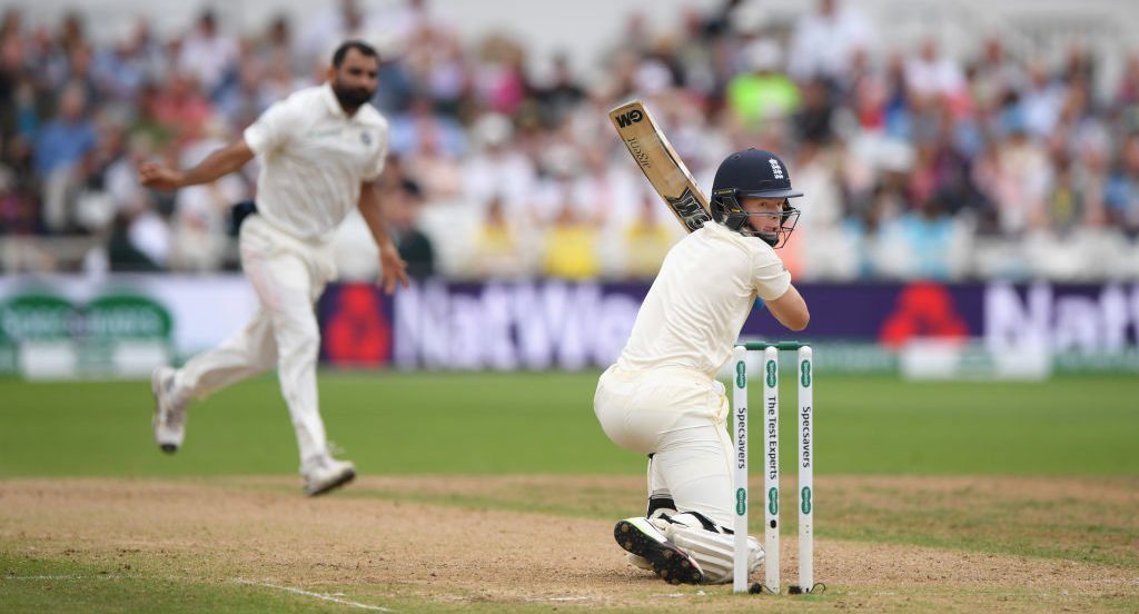 England batsmen falter as India push for victory