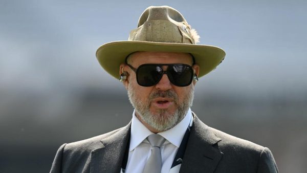 matthew-hayden-i-wouldnt-coach-australia-after-the-way-justin-langer-was-treated.Click to read full article.