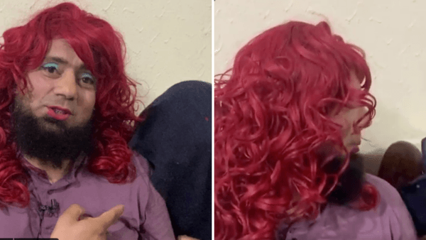 pink-haired-saqlain-mushtaq-isolation-message-to-fans.Click to read full article.