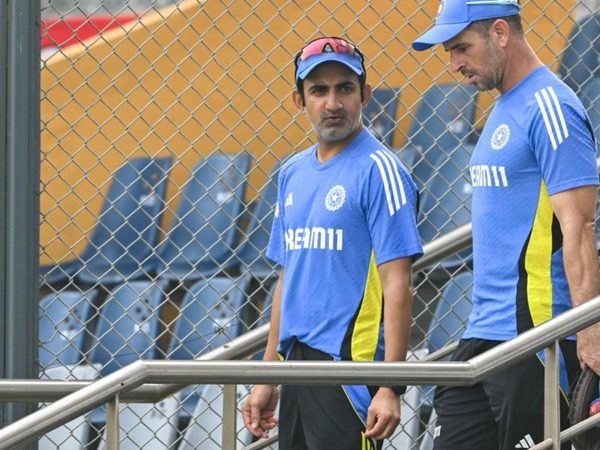 reports-india-choose-centre-wicket-training-over-three-day-game-v-india-a-ahead-of-perth-test.Click to read full article.