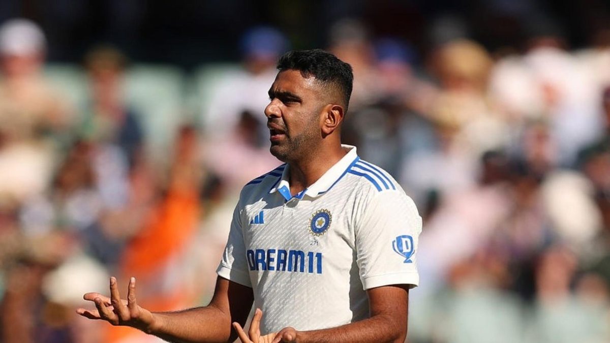 R Ashwin defends father