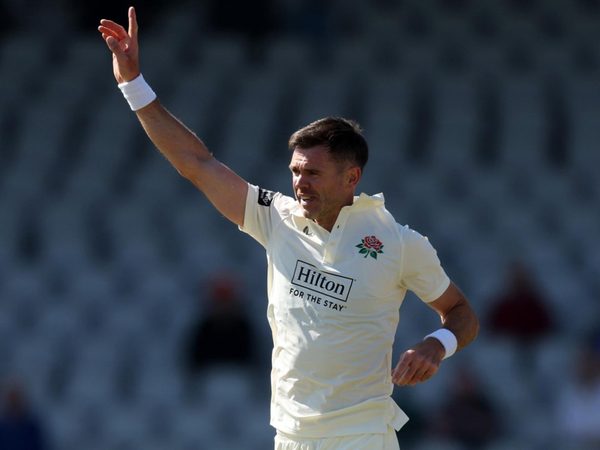 james-anderson-castles-opener-with-away-decker-three-overs-into-championship-bowling-return.Click to read full article.