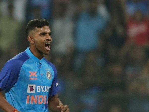 7-59-sidelined-india-quick-shivam-mavi-takes-career-best-figures-to-force-first-innings-tie-against-ranji-trophy-defending-champions.Click to read full article.