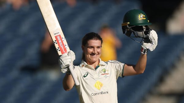 womens-ashes-test-23-year-old-becomes-first-woman-to-score-test-century-at-the-mcg.Click to read full article.