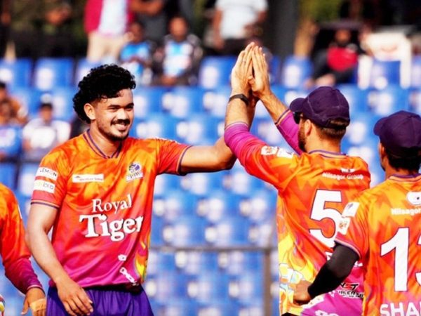 durbar-rajshahi-violate-bpl-playing-conditions-field-no-foreign-players-amid-reports-of-boycott.Click to read full article.