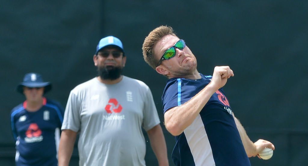 England consider reshuffle with Dawson a doubt