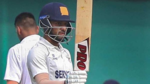 376-0-ranji-trophy-team-smash-world-record-in-no-wickets-lost-chase.Click to read full article.