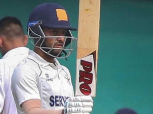 376-0-ranji-trophy-team-smash-world-record-in-no-wickets-lost-chase.Click to read full article.