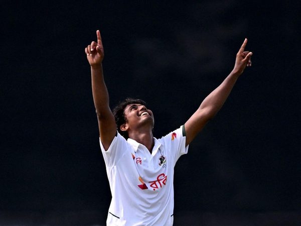 a-weakened-bangladesh-are-dominating-australia-in-australia-what-a-world.Click to read full article.