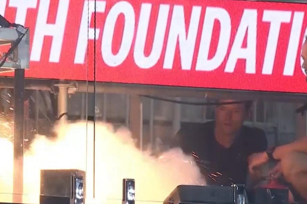 Fire breaks out in DJ booth, interrupts BBL match between Heat and Hurricanes