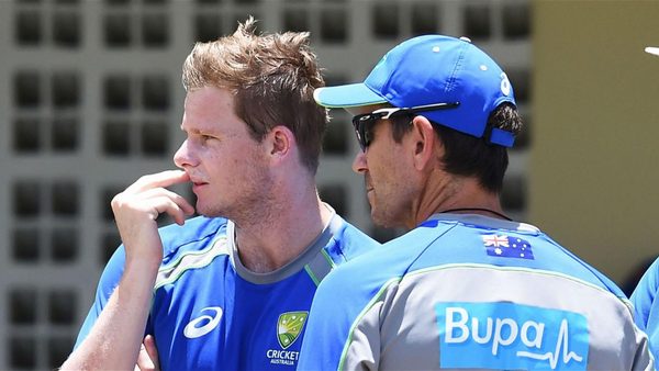 steve-smith-australia-virat-kohli-justin-langer.Click to read full article.