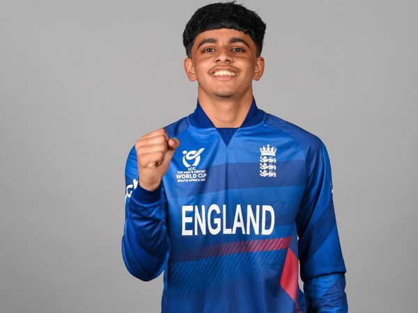 farhan-ahmed-becomes-youngest-bowler-in-county-championship-history-to-take-five-wicket-haul.Click to read full article.