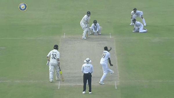 india-are-on-their-knees-quite-literally-mayank-agarwals-unique-fielding-stance-during-india-new-zealand-test-causes-amusement.Click to read full article.