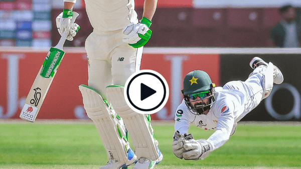 watch-superman-mohammad-rizwan-takes-superb-diving-catch.Click to read full article.