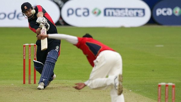 when-a-14-year-old-graham-napier-accidentally-hit-an-80m-six-over-long-on.Click to read full article.