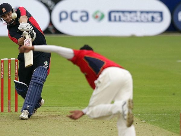 when-a-14-year-old-graham-napier-accidentally-hit-an-80m-six-over-long-on.Click to read full article.