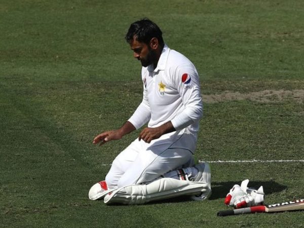 hafeez-retire-tests-final-new-zealand-test.Click to read full article.