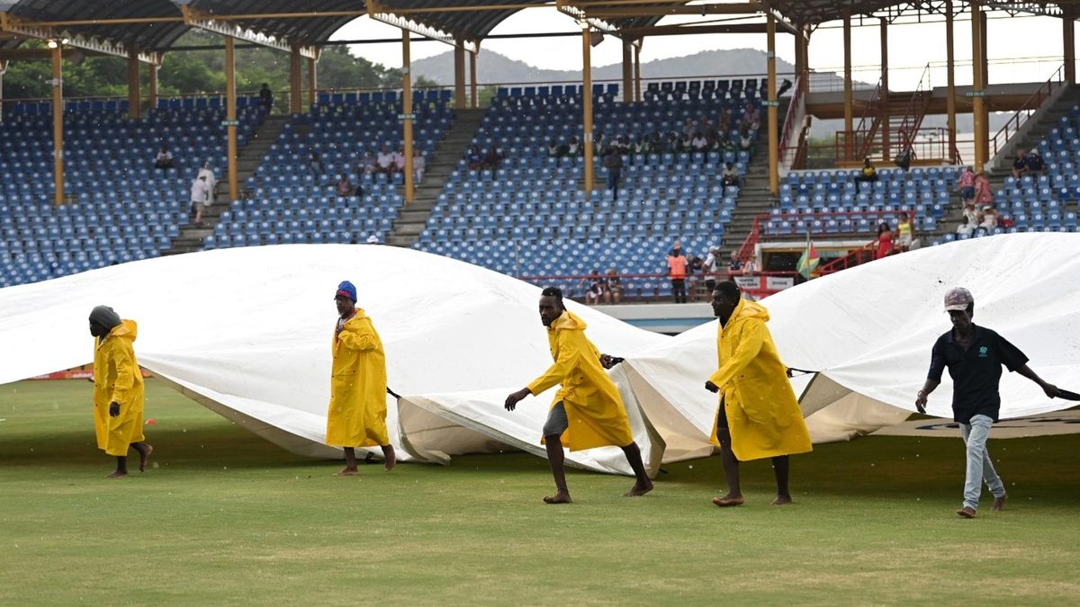 Covers come on as rain delays the start of play in the third WI v ENG T20I in St Lucia