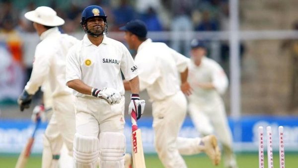 how-nasser-hussain-planned-sachin-tendulkar-one-and-only-test-stumping.Click to read full article.
