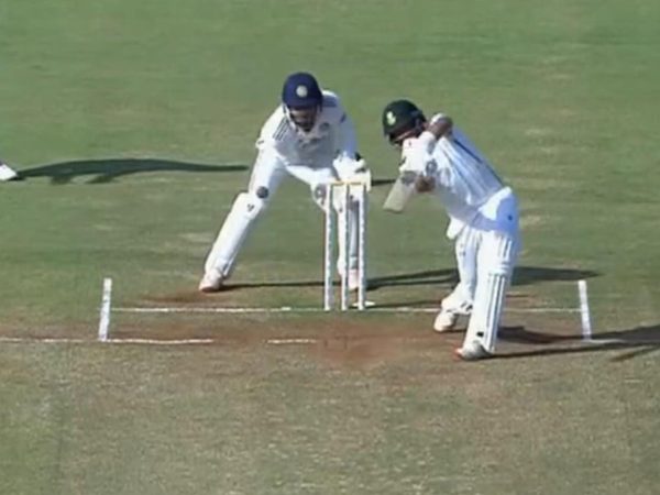 india-a-vs-south-africa-a-second-unofficial-test-live-score-and-updates.Click to read full article.