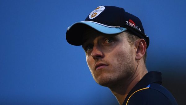 ben-slater-joins-neighbours-nottinghamshire-after-14-year-derbyshire-tenure.Click to read full article.