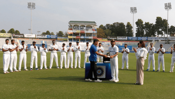 his-heart-has-beaten-the-loudest-for-test-cricket-tributes-pour-in-as-virat-kohli-completes-100-matches.Click to read full article.