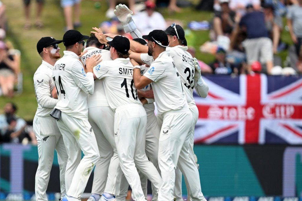 O'Rourke's heat and England's familiar brittleness: How England were dismantled in a session