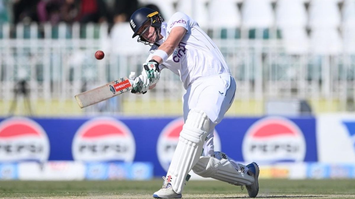 England wicketkeeper Jamie Smith's score dropped from 91 to 89 well after he had been dismissed during the third Test against Pakistan. Here's why.