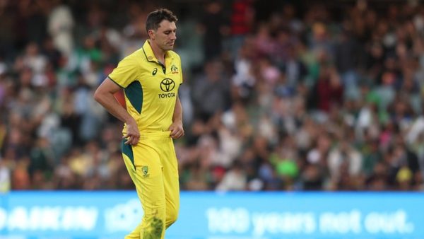 australias-worst-home-odi-defeats-pakistan-win-with-record-141-balls-and-nine-wickets-remaining.Click to read full article.
