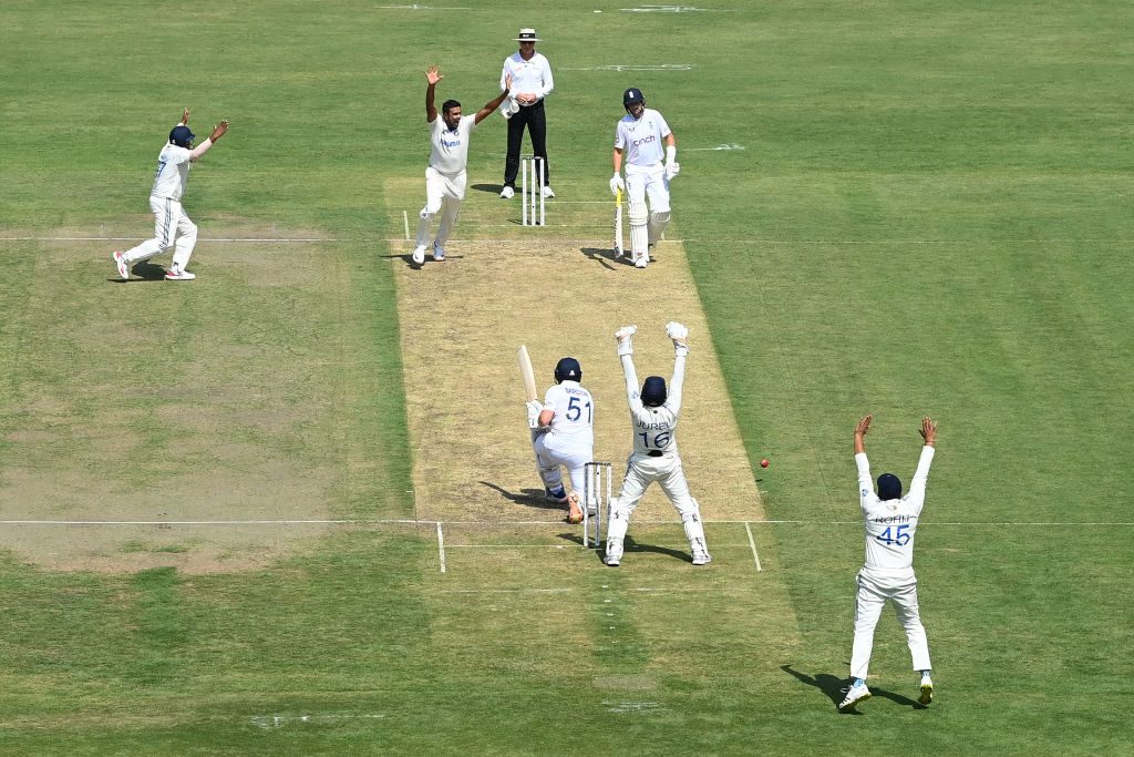 R Ashwin vs Shoaib Bashir